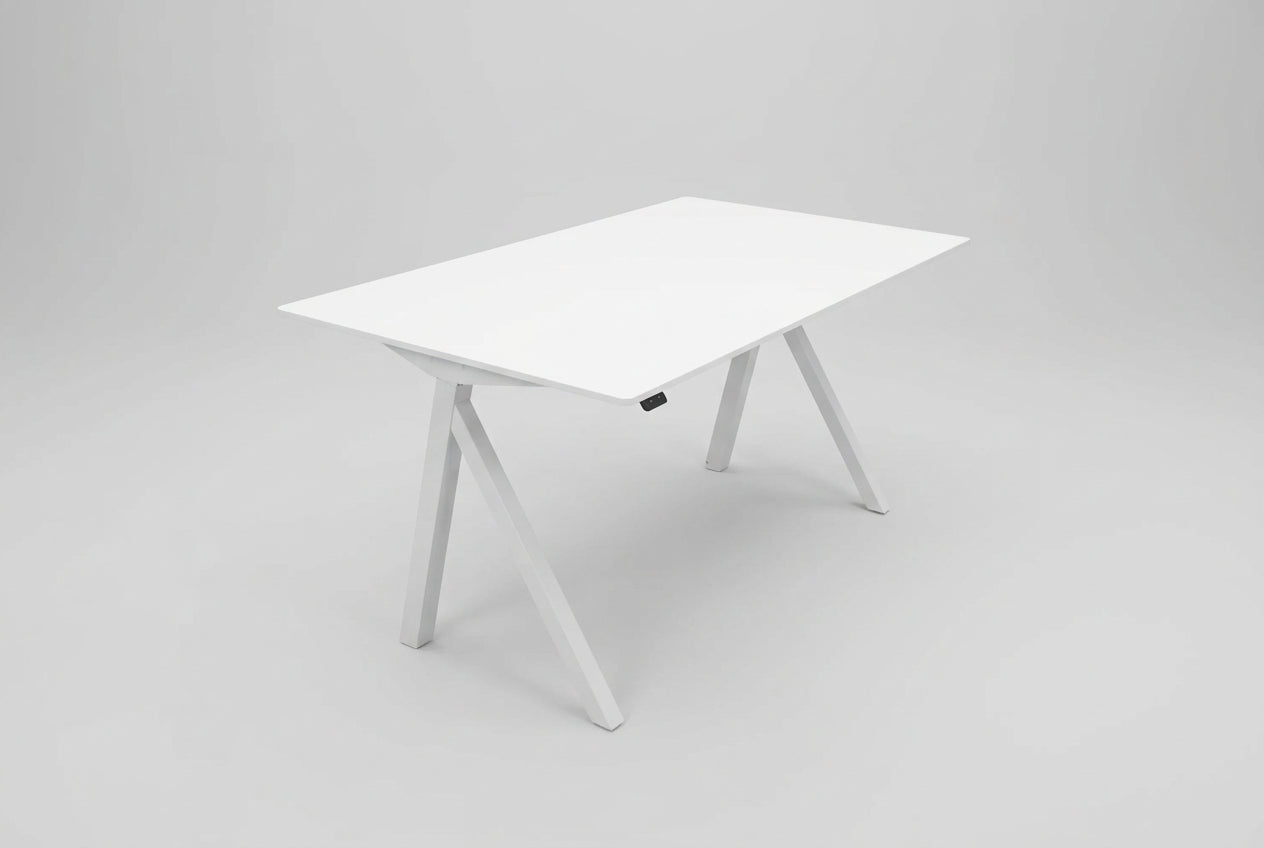 Arnehus hæve-sænkebord 120x80 cm hvid HPL med affasede kanter set forfra